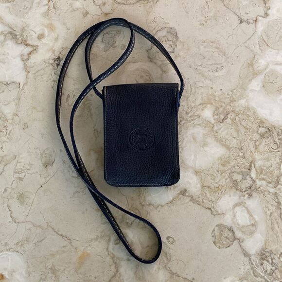 Roots Leather Oilers Cross Body Mini Bag - Picture 6 of 16